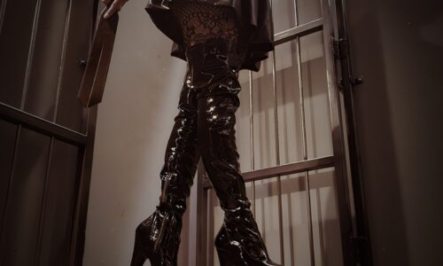 mistress-tayra